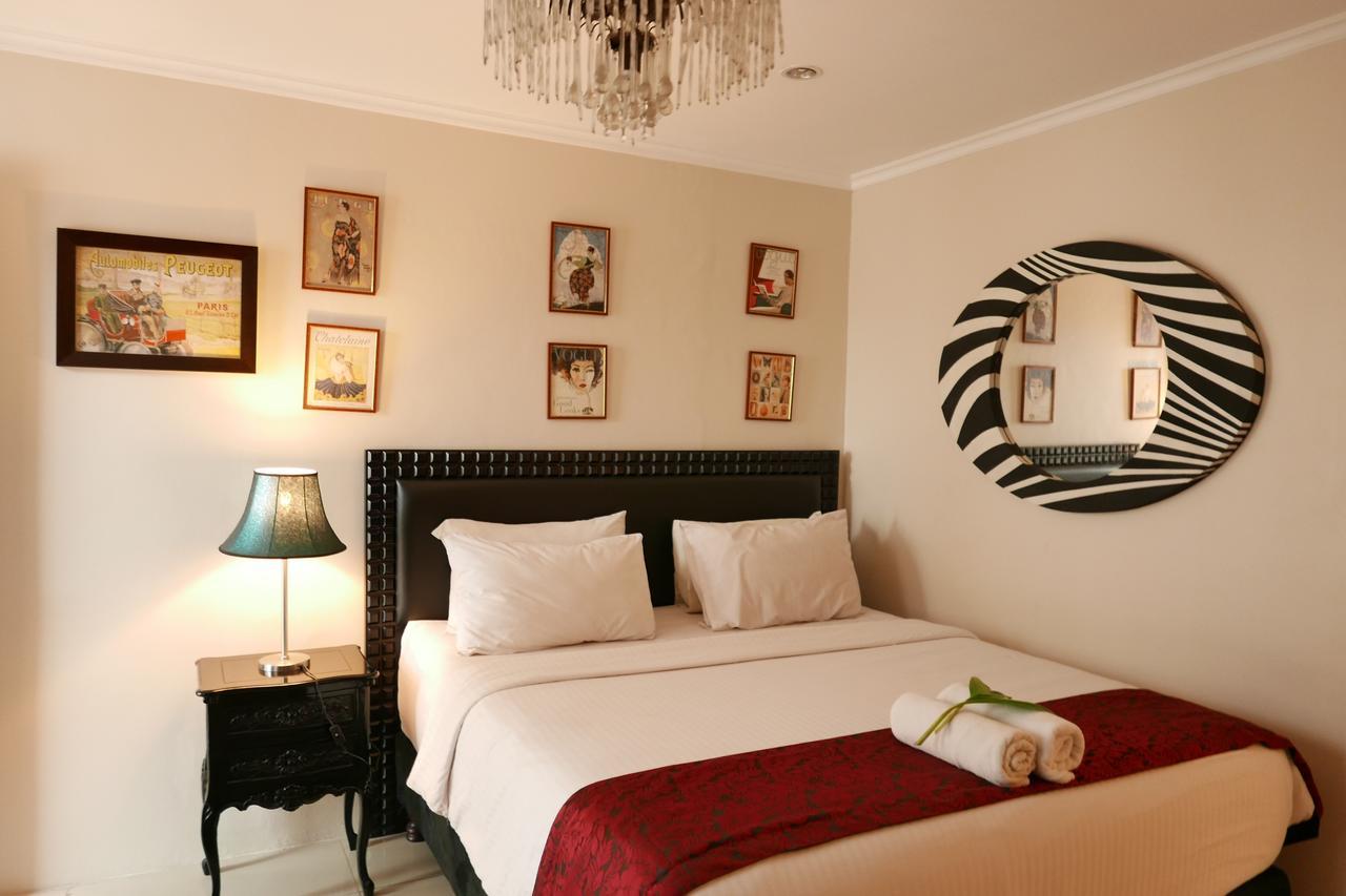 Ciwulan 36 Guest House Bandung Exterior photo
